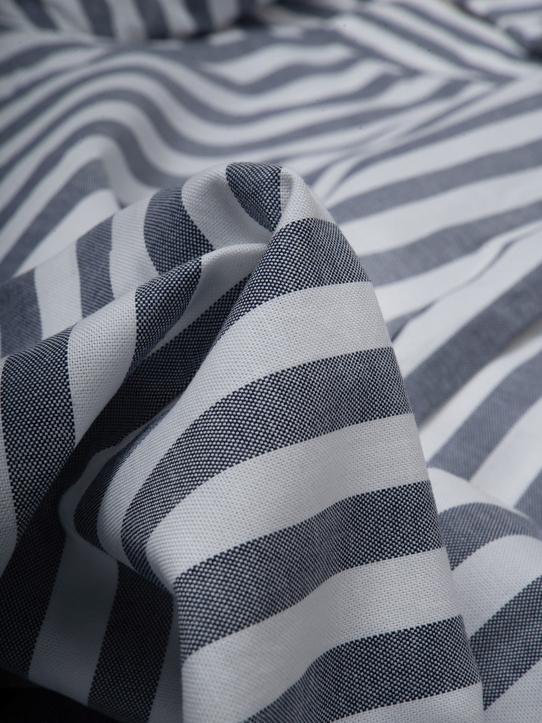 Western Bold White and Dark Grey Striped Oxford Button Down Full sleeve Shirt
